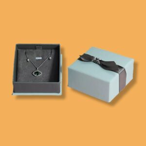 Custom jewelry box with elegant and secure design